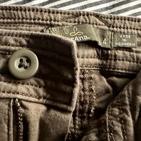 Prana shorts 3” length - Picture 2 of 3